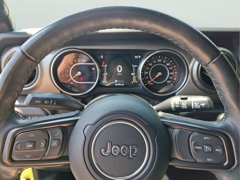 Used 2022 Jeep Wrangler Unlimited Sport AWD/4WD image 17