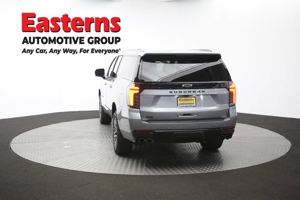 Used 2025 Chevrolet Suburban Z71 AWD/4WD image 40