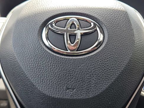 Used 2022 Toyota RAV4 XSE AWD/4WD image 30