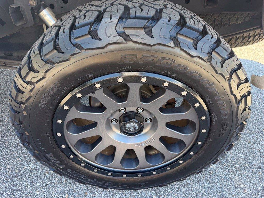 Used 2014 Ford F150 Lariat w/ Equipment Group 502A Luxury AWD/4WD image 24