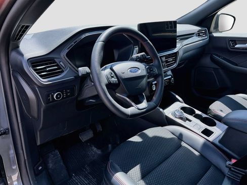 Used 2025 Ford Escape ST-Line Select w/ Tech Pack #1 AWD/4WD image 9