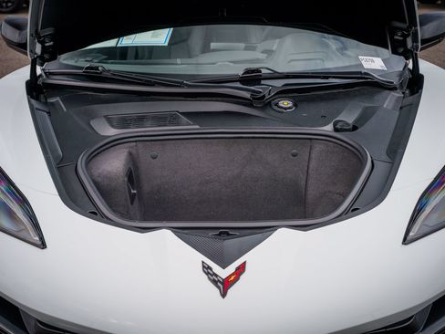 Used 2024 Chevrolet Corvette Z06 RWD image 38