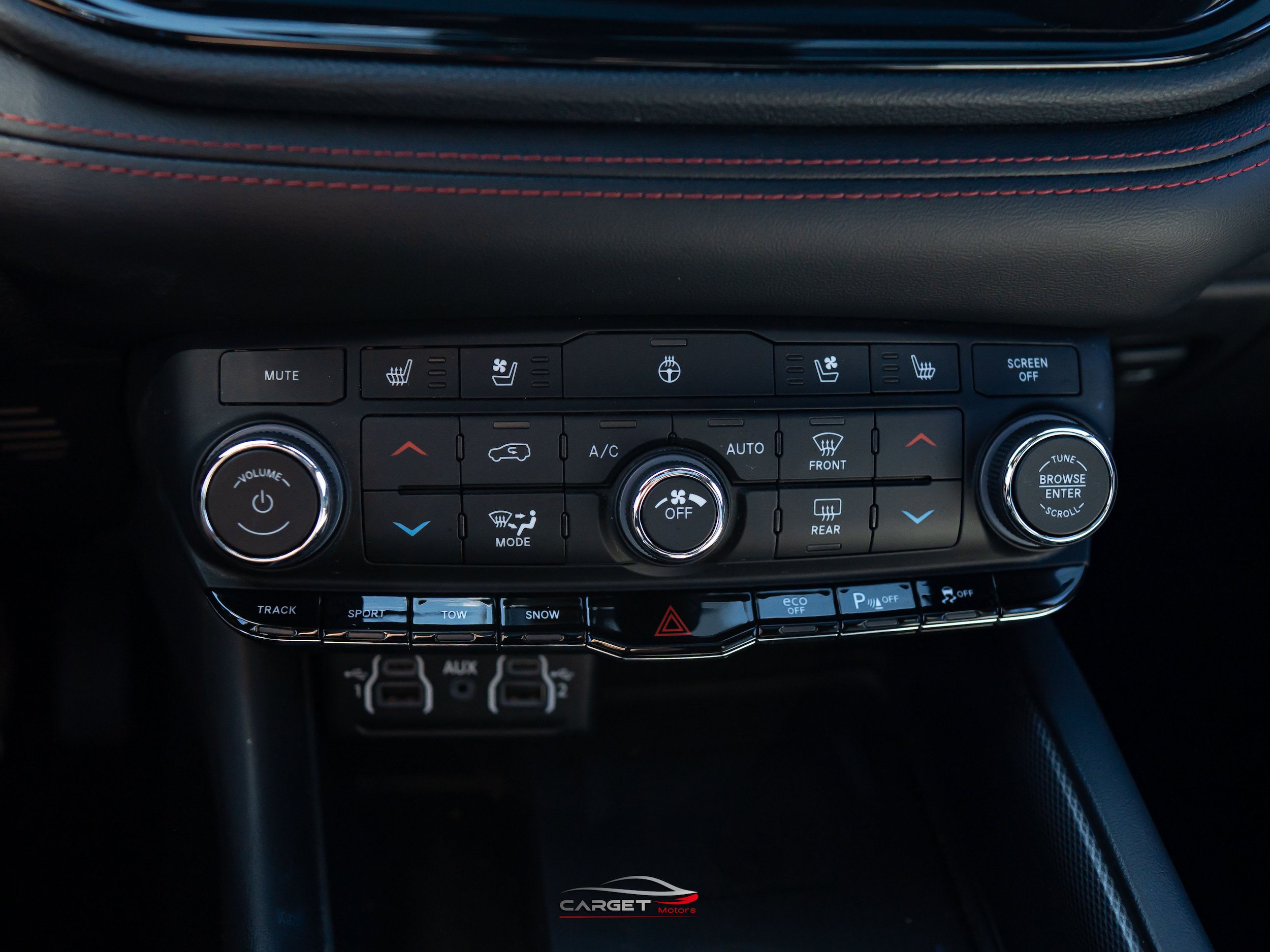 Used 2023 Dodge Durango R/T w/ Tow 'N Go Package AWD/4WD image 35