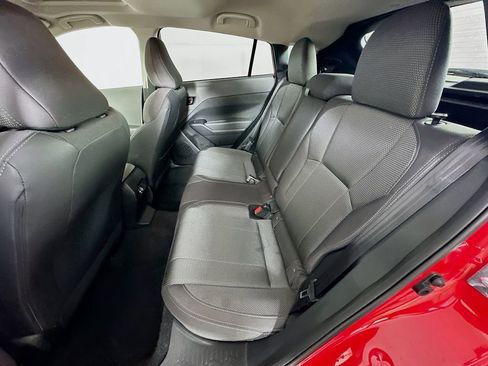 Used 2024 Subaru Crosstrek 2.0i Premium image 32