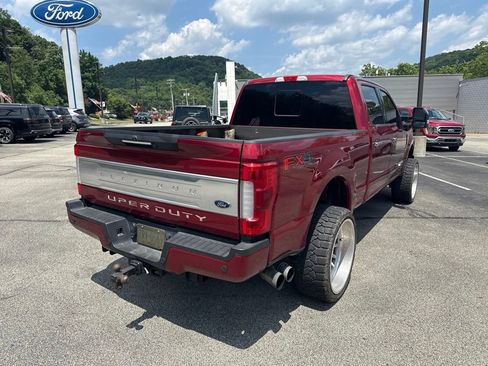 Used 2019 Ford F250 Platinum w/ Platinum Ultimate Package AWD/4WD image 3