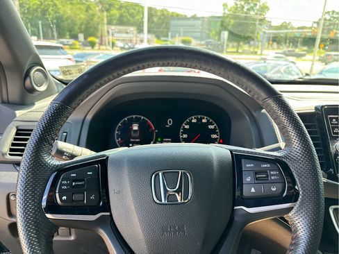 Used 2024 Honda Ridgeline Black Edition image 11