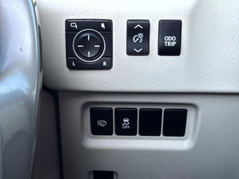 Used 2015 Lexus GX 460 w/ Premium Package image 20