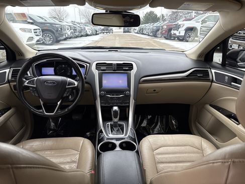 Used 2013 Ford Fusion SE image 15