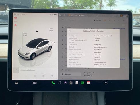 Used 2023 Tesla Model Y AWD image 4