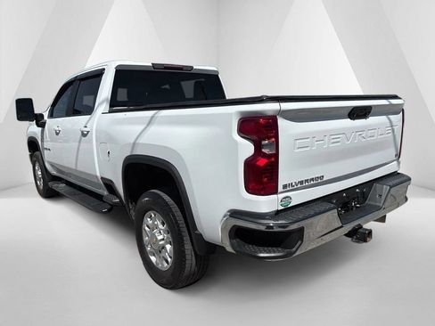 Used 2021 Chevrolet Silverado 2500 LT w/ Z71 Off-Road Package AWD/4WD image 5