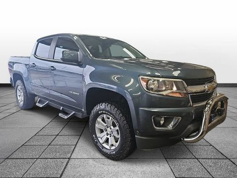 Used 2019 Chevrolet Colorado LT w/ LT Convenience Package RWD image 3