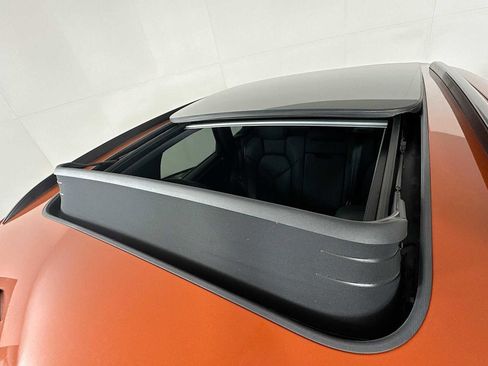 Used 2024 Porsche Macan image 21