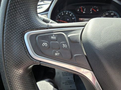 Used 2022 Chevrolet Malibu LT image 18