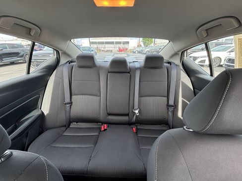 Used 2025 Nissan Altima 2.5 SV FWD image 33