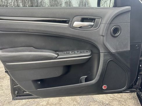 Used 2017 Chrysler 300 S w/ 300S Premium Group image 23
