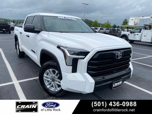 Used 2025 Toyota Tundra SR5 AWD/4WD image 1