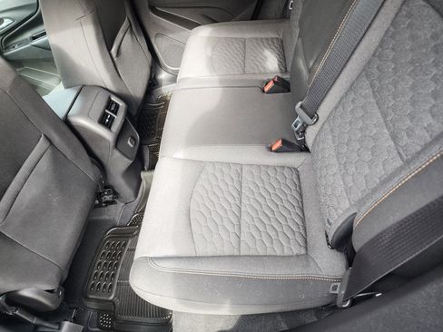 Used 2018 Chevrolet Equinox LT image 15