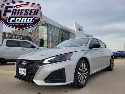 Used 2024 Nissan Altima 2.5 SV