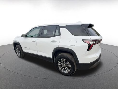 Used 2025 Chevrolet Equinox LT image 10