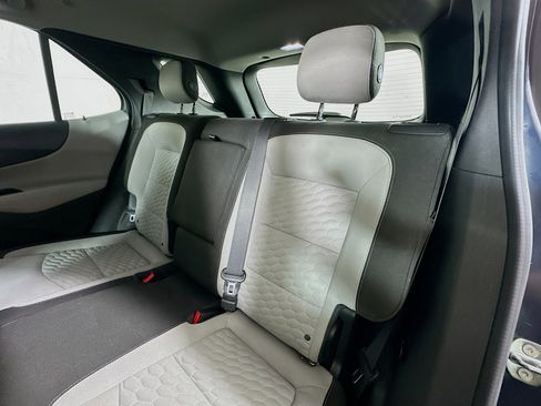 Used 2018 Chevrolet Equinox LS image 22