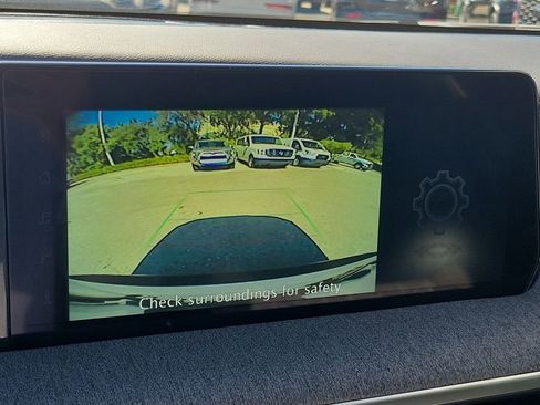 Certified 2025 Nissan Kicks SV image 32