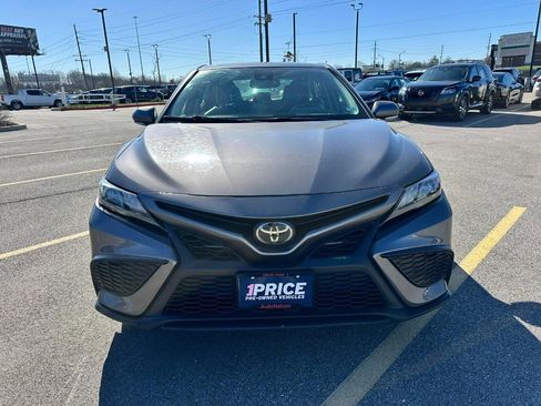 Used 2023 Toyota Camry SE w/ Convenience Package image 9