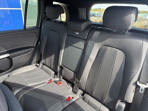 Used 2024 Mercedes-Benz GLB 250 4MATIC image 21