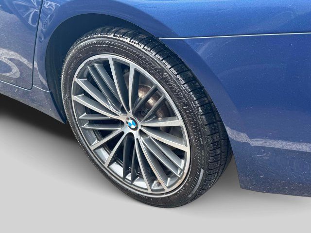 Used 2021 BMW 530i xDrive w/ Convenience Package AWD/4WD image 9