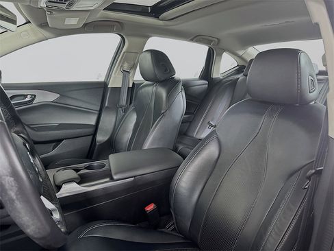 Used 2023 Acura TLX w/ Technology Package image 8