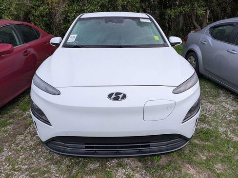 Used 2023 Hyundai Kona SE w/ Cargo Package image 2