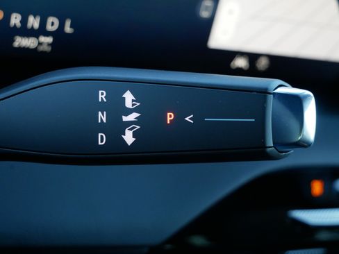 New 2026 Buick Enclave Avenir w/ Super Cruise Package image 9