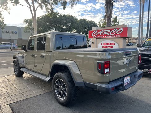 Used 2020 Jeep Gladiator Overland image 7