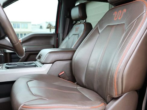 Used 2017 Ford F250 King Ranch w/ FX4 Off-Road Package image 38