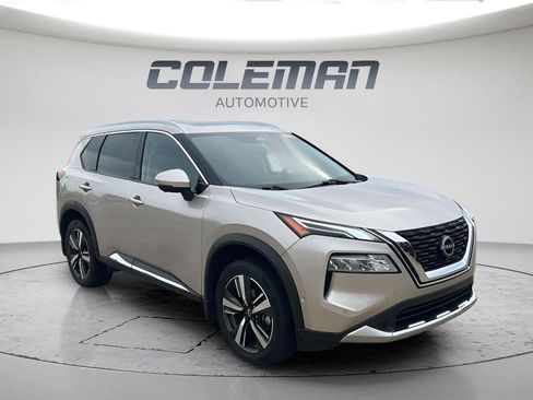 Used 2023 Nissan Rogue Platinum w/ Platinum Premium Package AWD/4WD image 2