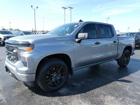 Certified 2023 Chevrolet Silverado 1500 Custom AWD/4WD image 9