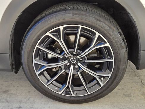 Used 2025 MAZDA CX-70 Plug-In Hybrid w/ Premium Pkg image 10