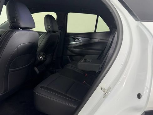 Used 2024 Chevrolet Blazer EV LT AWD/4WD image 25