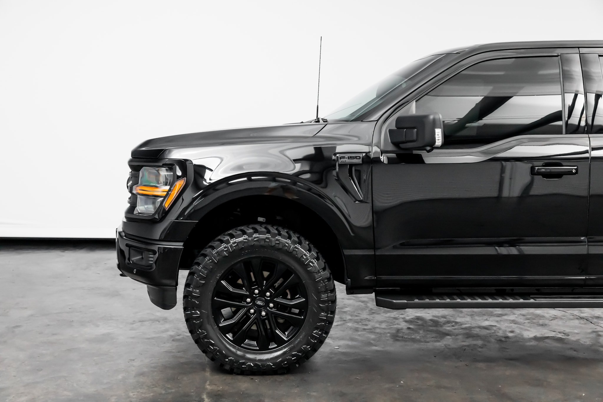 Used 2026 Ford F150 XLT w/ Equipment Group 302A MID AWD/4WD image 10