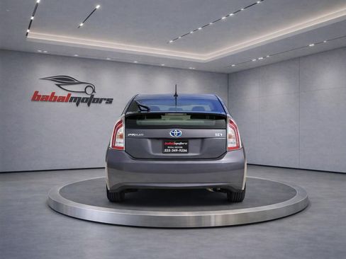 Used 2014 Toyota Prius Three FWD image 10