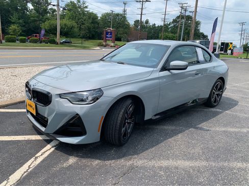 Used 2024 BMW 230i xDrive Coupe w/ Premium Package AWD/4WD image 3