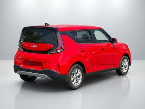 Certified 2025 Kia Soul LX w/ LX Technology Package image 4