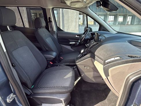 Used 2022 Ford Transit Connect XLT FWD image 17