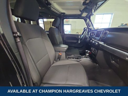 Used 2022 Jeep Gladiator Sport AWD/4WD image 36