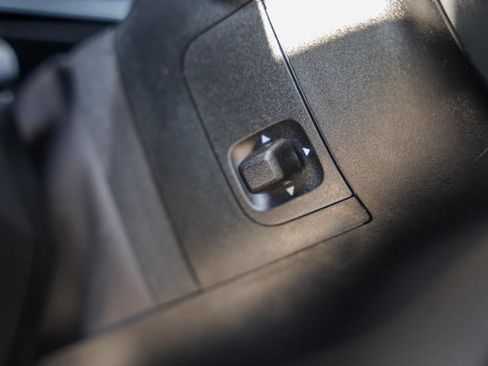 Certified 2024 Mercedes-Benz GLC 300 4MATIC image 41