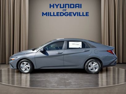 New 2026 Hyundai Elantra SE
