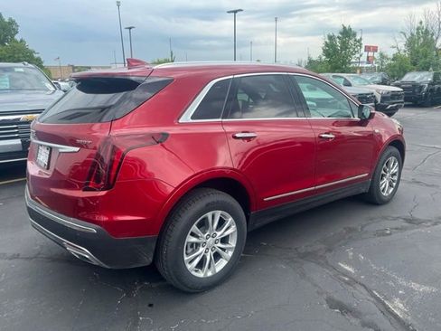 Used 2023 Cadillac XT5 Premium Luxury AWD/4WD image 2
