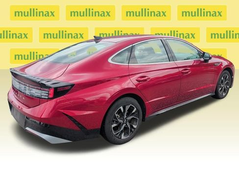 Used 2025 Hyundai Sonata SEL FWD image 6