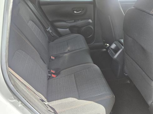 Certified 2025 Honda HR-V Sport image 17