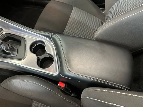 Used 2022 Dodge Challenger SRT Hellcat RWD image 22