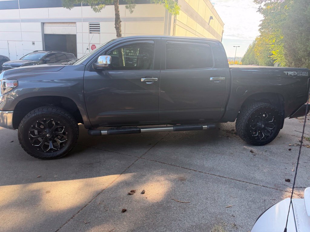 Used 2018 Toyota Tundra Limited w/ Limited Premium Package AWD/4WD image 6